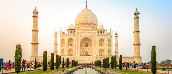 002 700 x 300 pixels