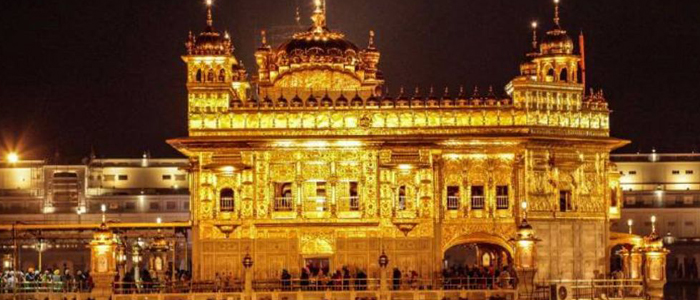 003 700 x 300 pixels